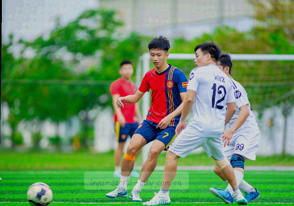 纸张叠层收藏卡、书签和比分页缩略界面